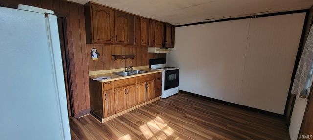 400 E Race Street, Odon, IN 47562