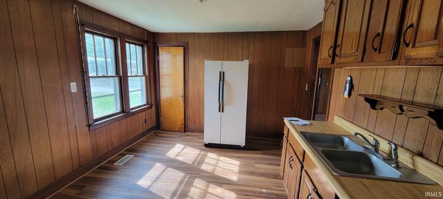 400 E Race Street, Odon, IN 47562