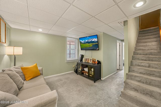 1831 W MCCARTY STREET, Jefferson City, MO 65109