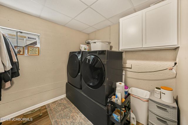 1831 W MCCARTY STREET, Jefferson City, MO 65109