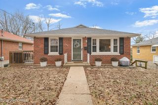1831 W MCCARTY STREET, Jefferson City, MO 65109
