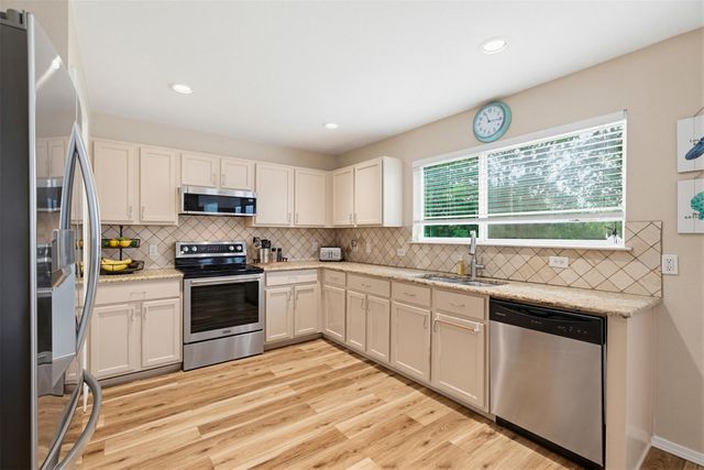 369 S Kates CV, Buda, TX 78610