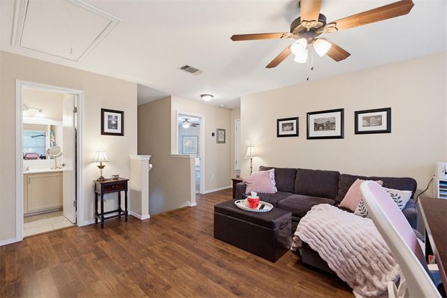 369 S Kates CV, Buda, TX 78610