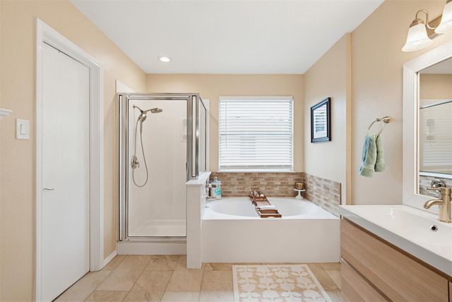 369 S Kates CV, Buda, TX 78610