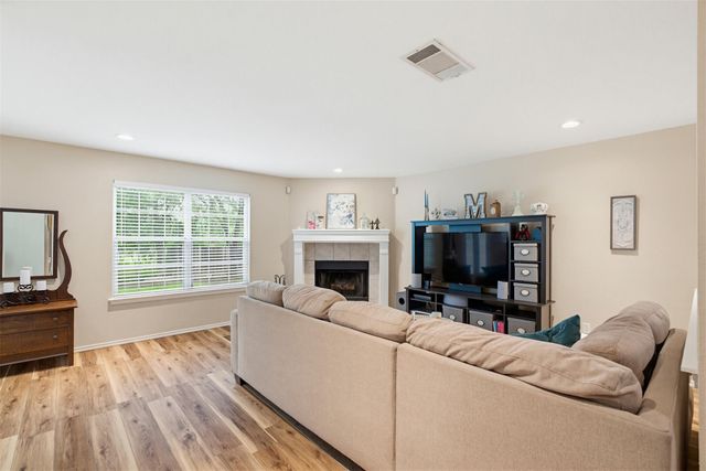 369 S Kates CV, Buda, TX 78610