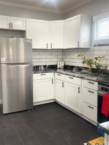 5012 Fischer Street, Detroit, MI 48213