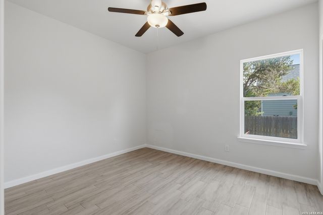 1135 Hedgestone, Canyon Lake, TX 78133