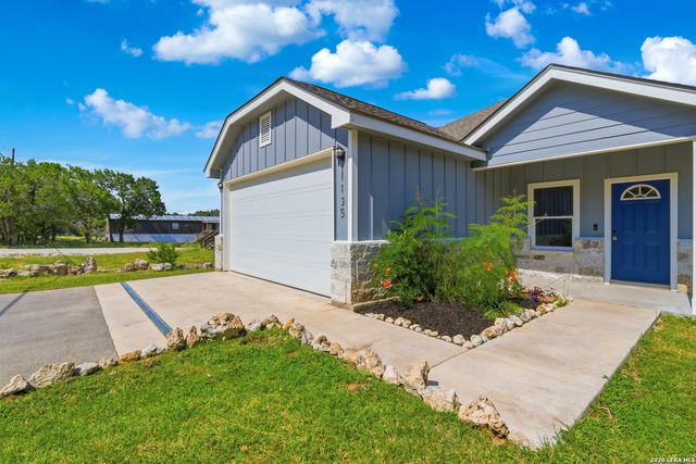 1135 Hedgestone, Canyon Lake, TX 78133