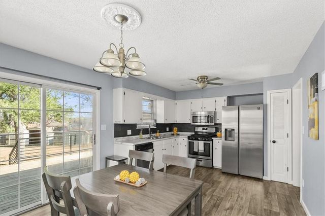 305 Concord Circle, Grain Valley, MO 64029