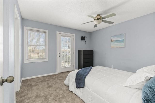 305 Concord Circle, Grain Valley, MO 64029