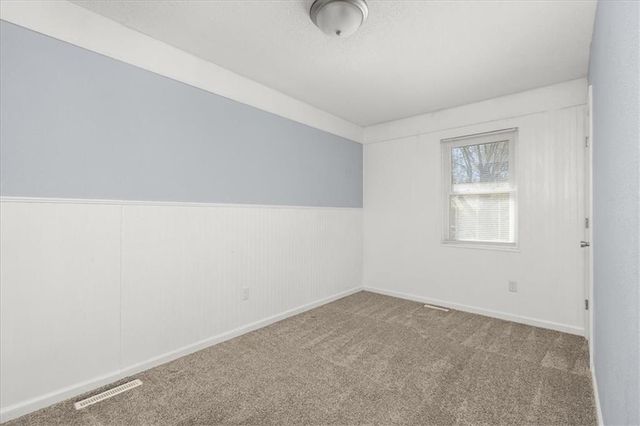 305 Concord Circle, Grain Valley, MO 64029