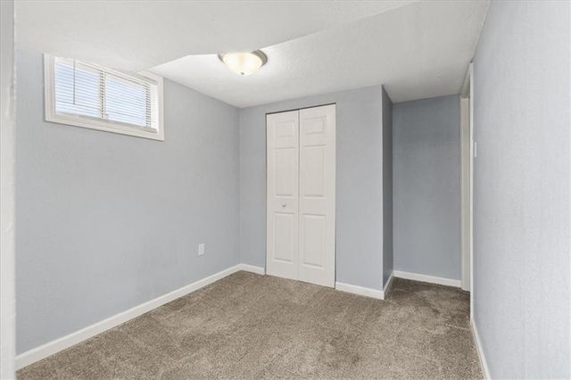 305 Concord Circle, Grain Valley, MO 64029