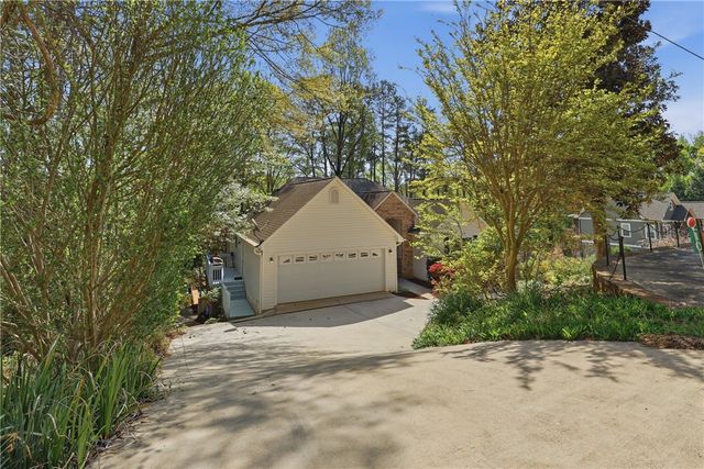 210 Elm Drive, Westminster, SC 29693