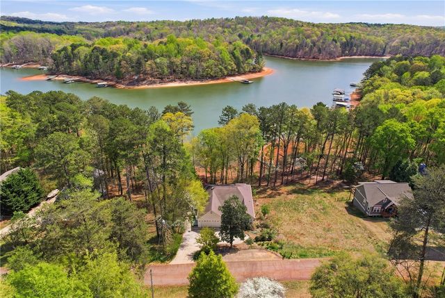 210 Elm Drive, Westminster, SC 29693
