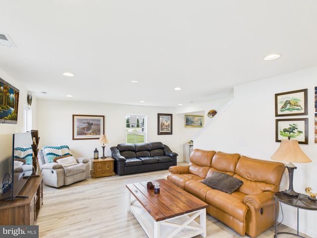 5434 SUTHERLAND COURT, Chambersburg, PA 17202