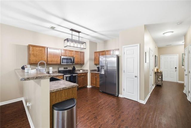 536 Oakside Place, Acworth, GA 30102