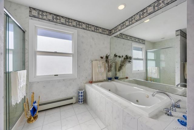 64 Cottage Place, Mineola, NY 11501