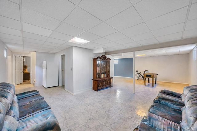 64 Cottage Place, Mineola, NY 11501