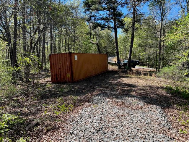 233 White, Clinton, AR 72031
