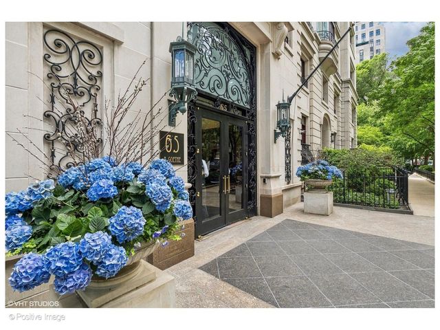65 E Goethe Street 4E, Chicago, IL 60610