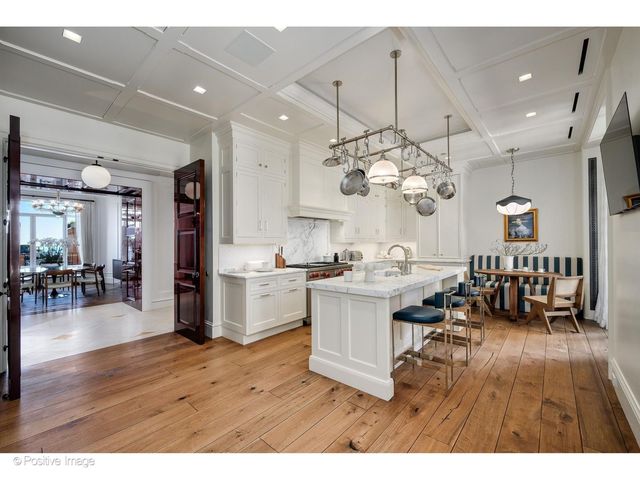 65 E Goethe Street 4E, Chicago, IL 60610