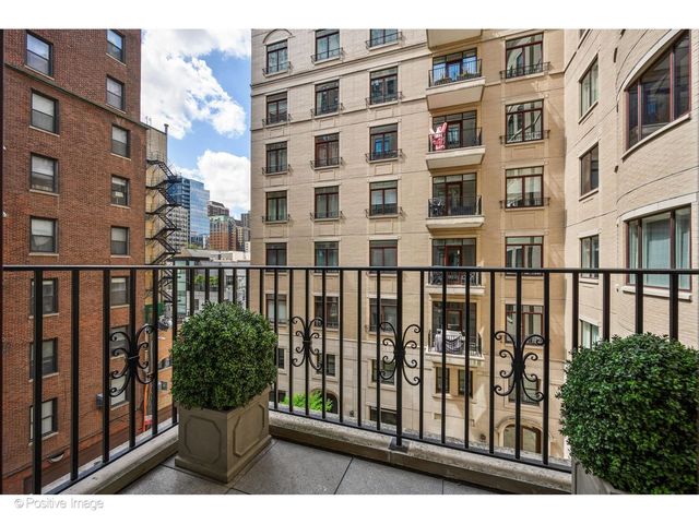 65 E Goethe Street 4E, Chicago, IL 60610
