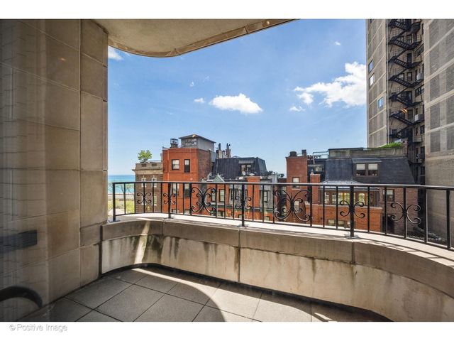 65 E Goethe Street 4E, Chicago, IL 60610