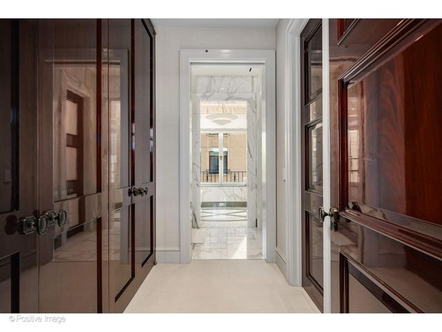 65 E Goethe Street 4E, Chicago, IL 60610