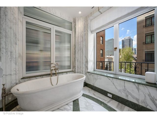 65 E Goethe Street 4E, Chicago, IL 60610
