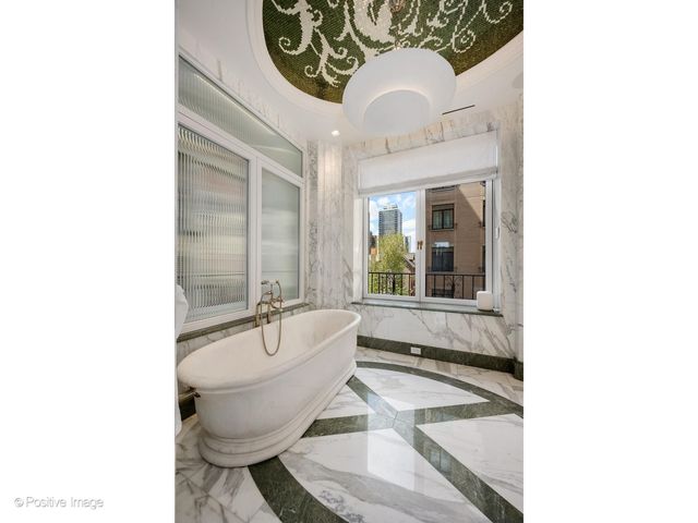 65 E Goethe Street 4E, Chicago, IL 60610
