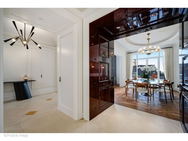 65 E Goethe Street 4E, Chicago, IL 60610