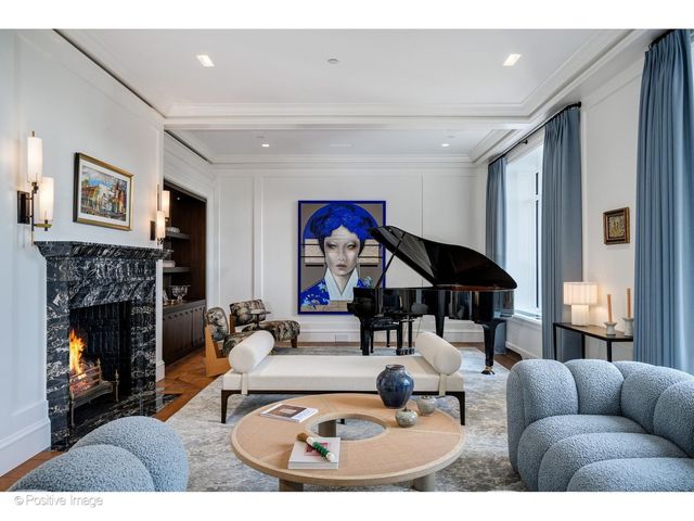 65 E Goethe Street 4E, Chicago, IL 60610