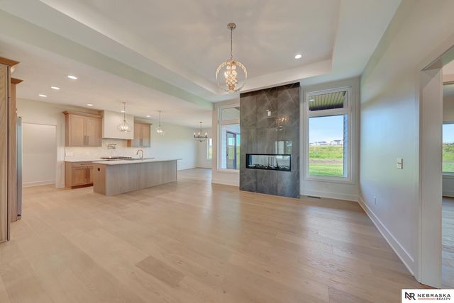 3600 Tree Line Drive, Lincoln, NE 68516