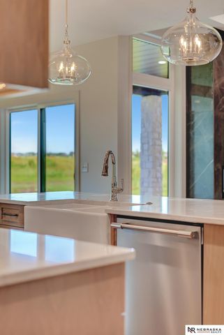 3600 Tree Line Drive, Lincoln, NE 68516