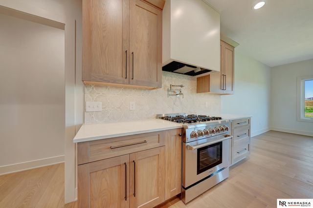 3600 Tree Line Drive, Lincoln, NE 68516