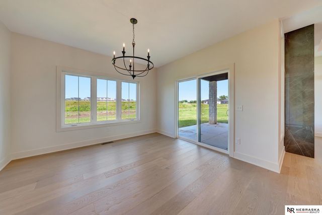 3600 Tree Line Drive, Lincoln, NE 68516