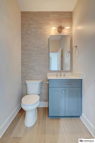 3600 Tree Line Drive, Lincoln, NE 68516