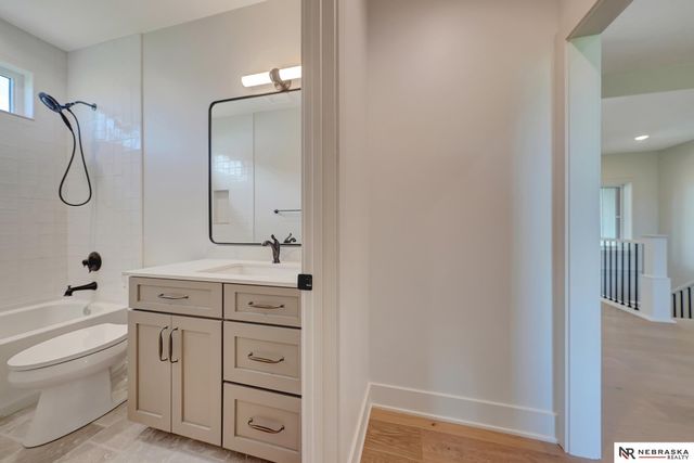 3600 Tree Line Drive, Lincoln, NE 68516