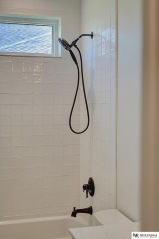 3600 Tree Line Drive, Lincoln, NE 68516