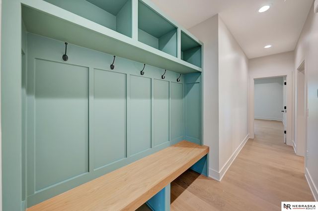 3600 Tree Line Drive, Lincoln, NE 68516