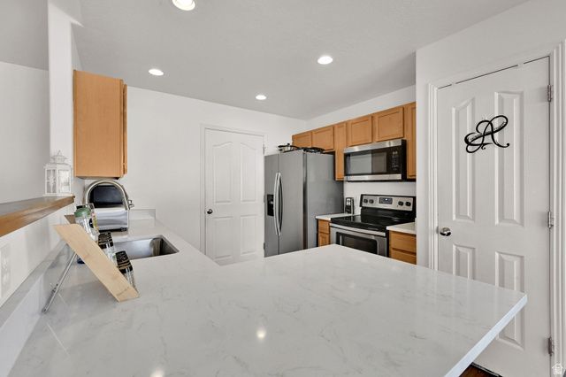 11935 S POWDER CV, Herriman, UT 84065