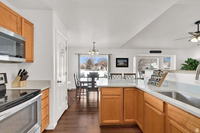 11935 S POWDER CV, Herriman, UT 84065