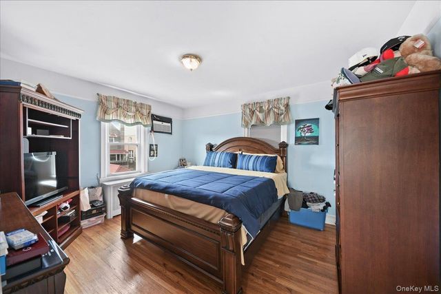 2445 Yates Avenue, Bronx, NY 10469