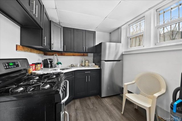 2445 Yates Avenue, Bronx, NY 10469