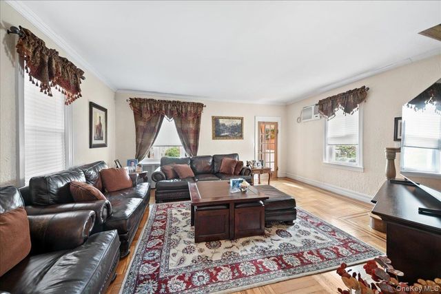 2445 Yates Avenue, Bronx, NY 10469