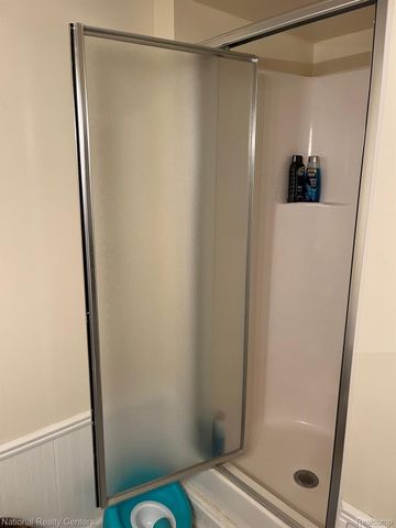 1041 FAIRWAY TRAILS Drive, Brighton, MI 48116