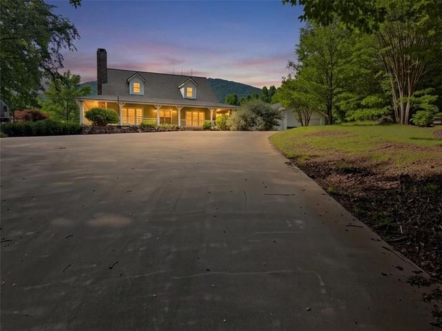 6911 Baker Circle, Clermont, GA 30527