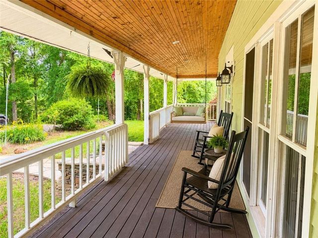 6911 Baker Circle, Clermont, GA 30527