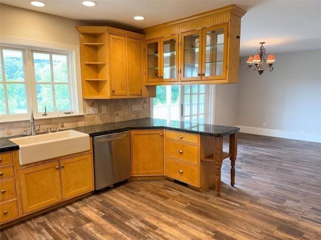 6911 Baker Circle, Clermont, GA 30527
