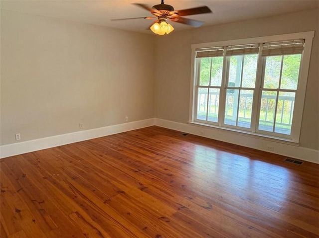 6911 Baker Circle, Clermont, GA 30527